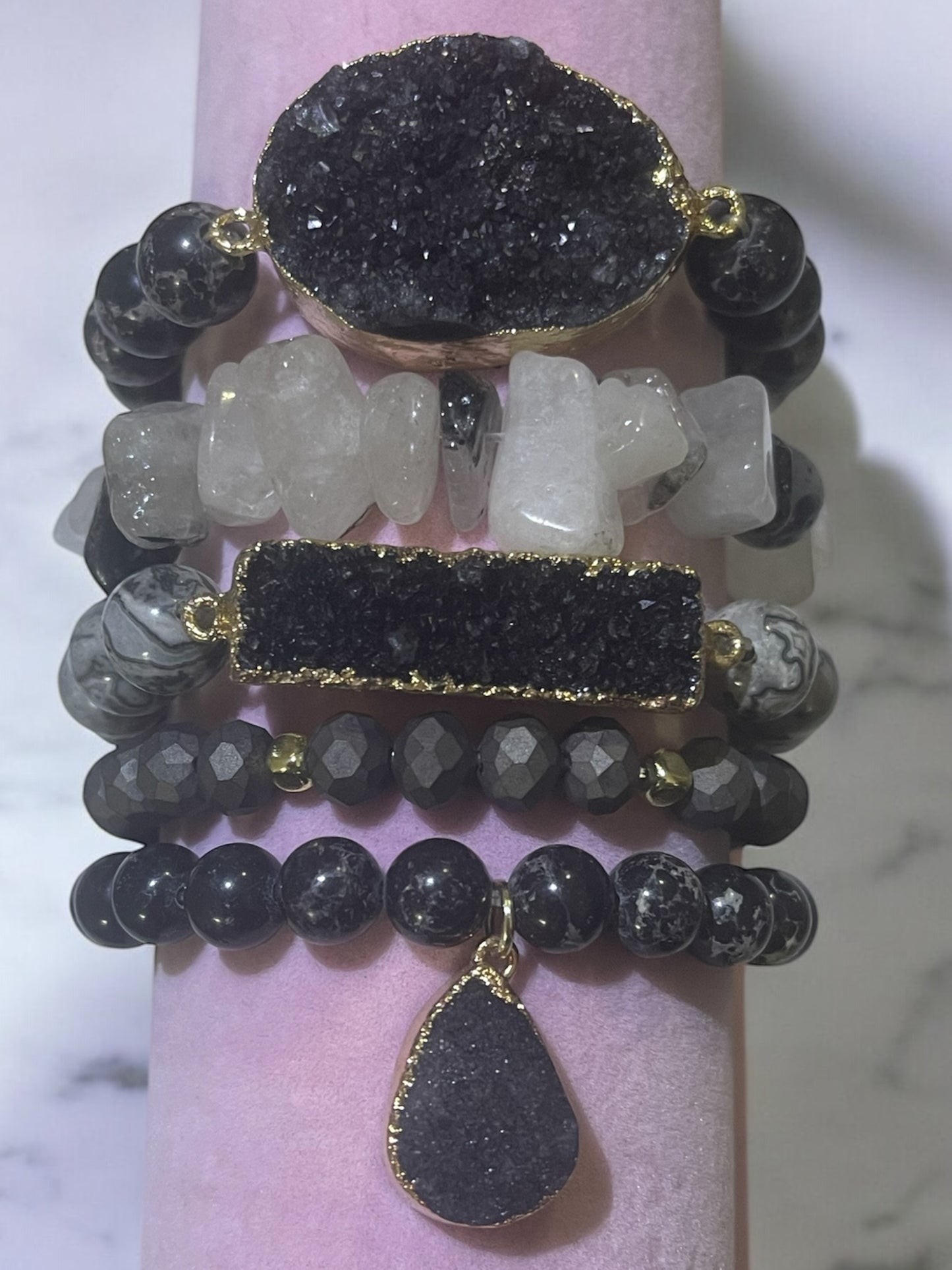 Noir Elegance Bracelet Set