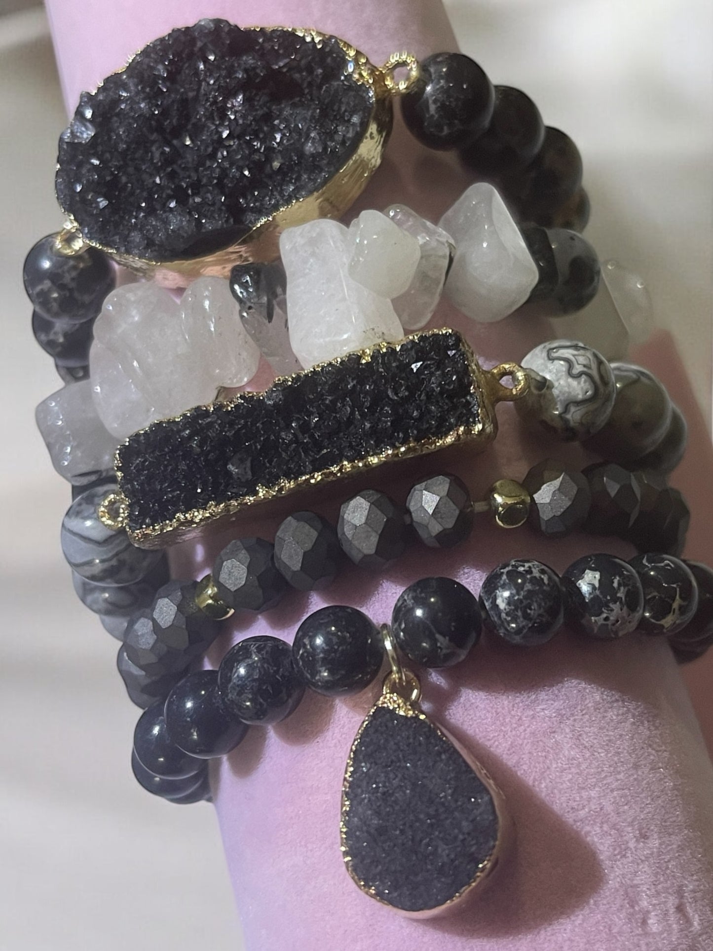 Noir Elegance Bracelet Set