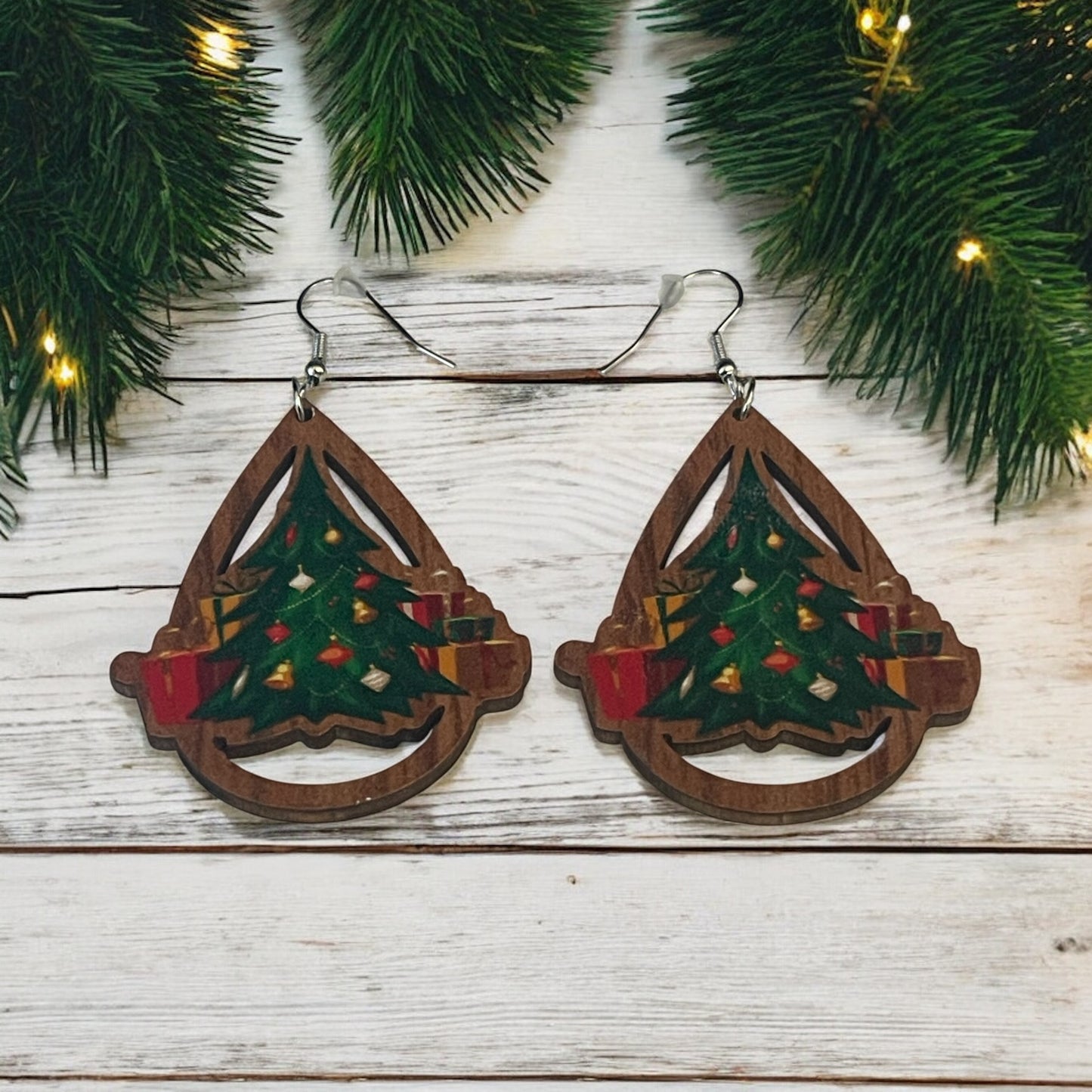 Christmas Tree & Presents Teardrop Wooden Earrings – Festive Holiday Style