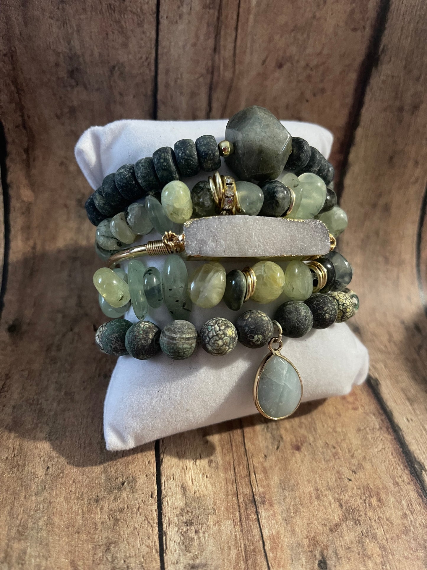 5-piece Green Natural Stone Bracelet Set