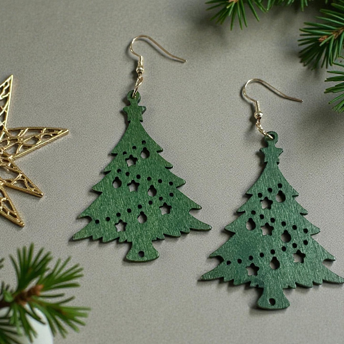Evergreen Christmas Tree Wood Earrings 🌲✨