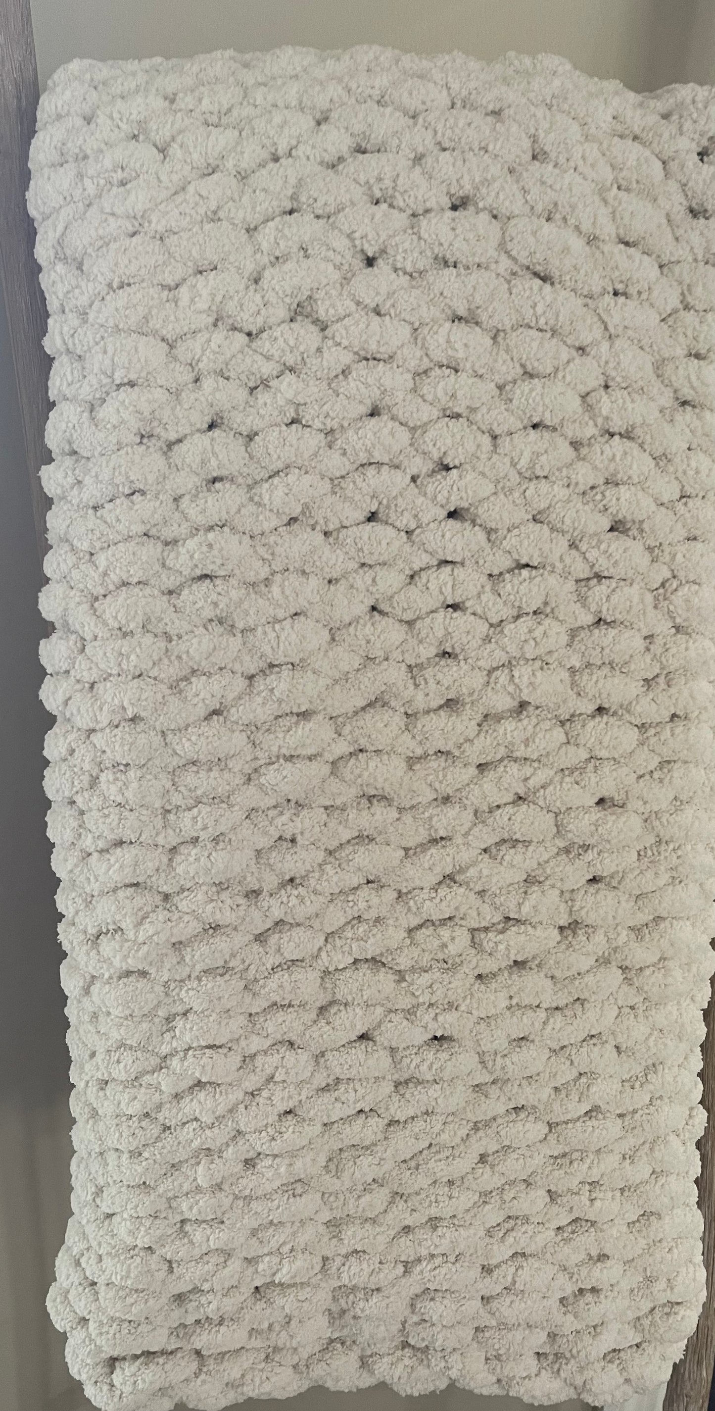 Chunky Hand-Knitted Ivory Jumbo Yarn Throw – Made to Order