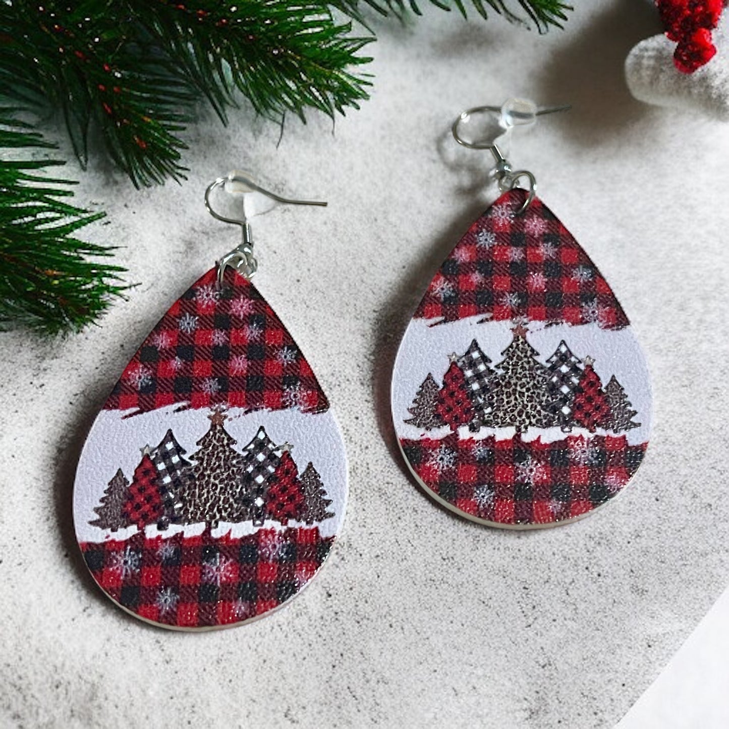 Plaid & Pine Faux Leather Earrings πβ¨