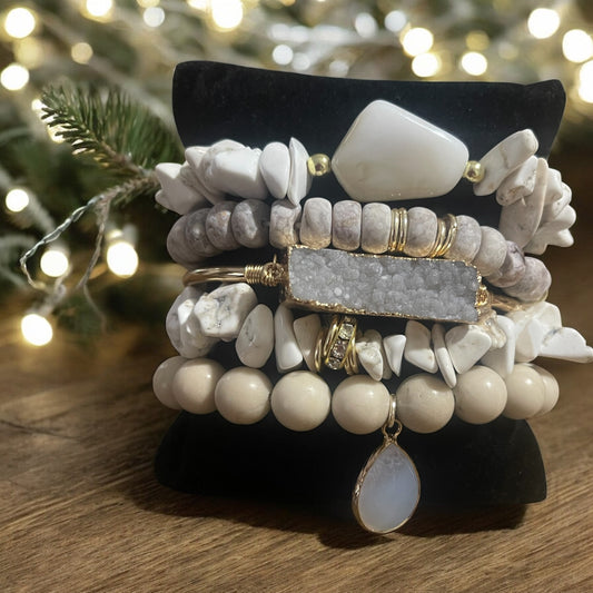 Ivory Glow 5-Piece Bracelet Stack – Elegant Ivory Stones & Gold Accents