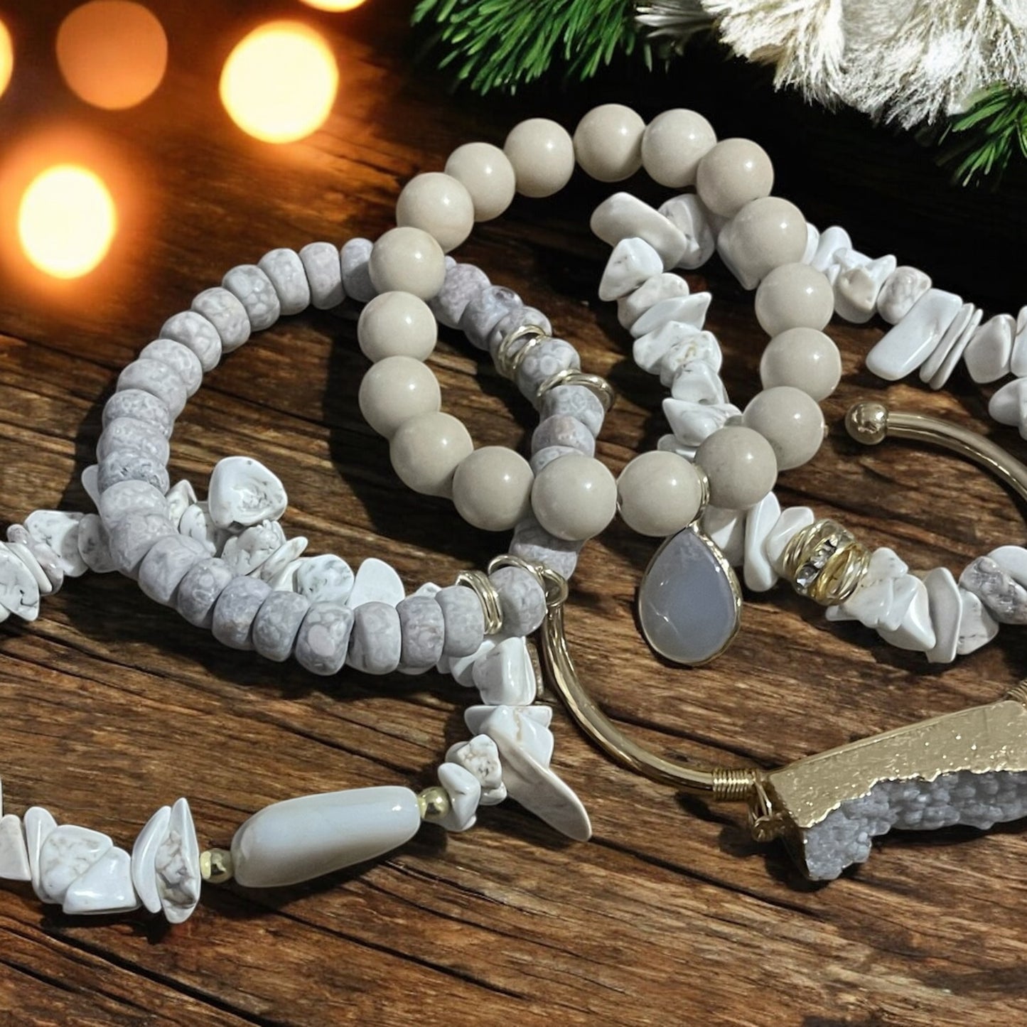 Ivory Glow 5-Piece Bracelet Stack – Elegant Ivory Stones & Gold Accents